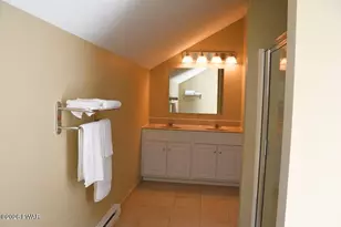 601 Waterview Ln, Greentown, PA 18426 - Photo 17