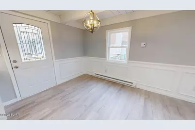 102 Sandstone Drive, Dingmans Ferry, PA 18328 - Photo 9