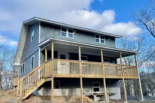 102 Sandstone Dr, Dingmans Ferry, PA 18328 - Photo 23