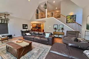 176 Gunstock Ln, Tafton, PA 18464 - Photo 7