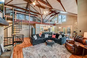 595 Pocono Ct, Lake Ariel, PA 18436 - Photo 9