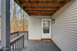 26 Windemere Ct, Lake Ariel, PA 18436 - Photo 3