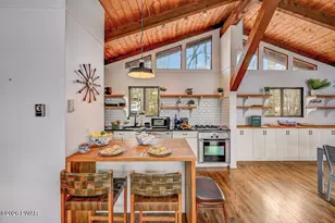 312 Surrey Dr, Lords Valley, PA 18428 - Photo 59