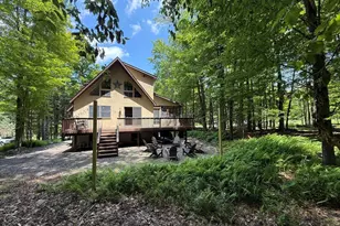 278 North Gate Rd, Lake Ariel, PA 18436 - Photo 1