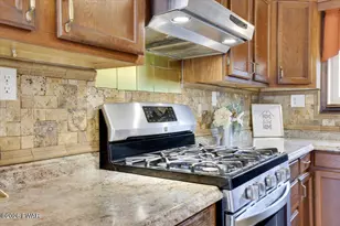 144 Basswood Dr, Dingmans Ferry, PA 18328 - Photo 15