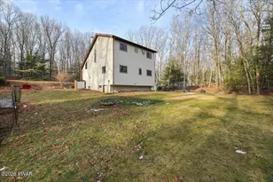 144 Basswood Dr, Dingmans Ferry, PA 18328 - Photo 37