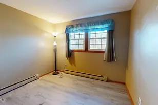 910 2nd St, Matamoras, PA 18336 - Photo 15