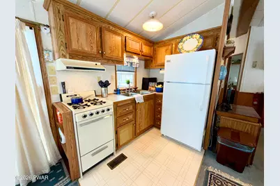 114 Glenwood Landing, Milford, PA 18337 - Photo 9