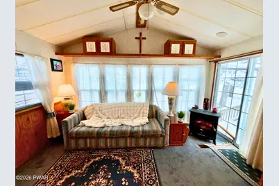 114 Glenwood Landing, Milford, PA 18337 - Photo 3