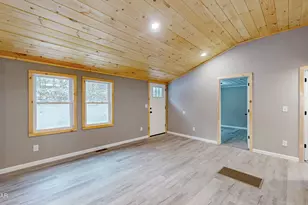 119 Michele Ln, Dingmans Ferry, PA 18328 - Photo 13