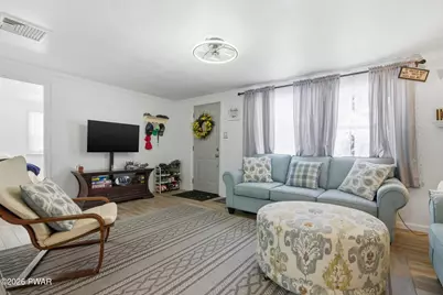 111 Hickory Drive, Greentown, PA 18426 - Photo 9