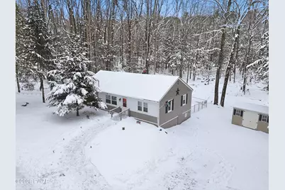 111 Hickory Drive, Greentown, PA 18426 - Photo 3