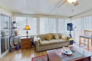 1030 Bear Dr, Bushkill, PA 18324 - Photo 23