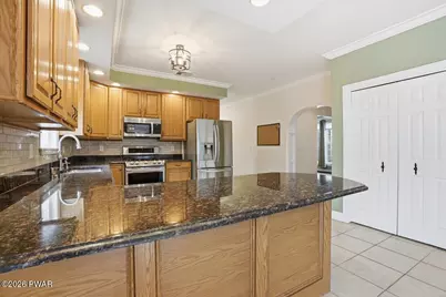 302 Oneida Way, Milford, PA 18337 - Photo 21