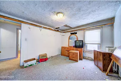 607 S Valley Avenue, Olyphant, PA 18447 - Photo 23