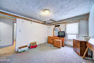 607 S Valley Ave, Olyphant, PA 18447 - Photo 23