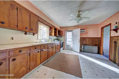 607 S Valley Avenue, Olyphant, PA 18447 - Photo 59