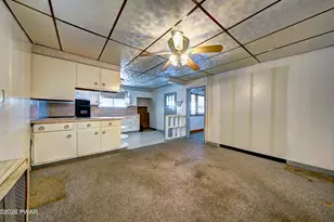 607 S Valley Ave, Olyphant, PA 18447 - Photo 13