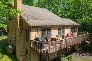 10 Chip Ct, Lake Ariel, PA 18436 - Photo 1