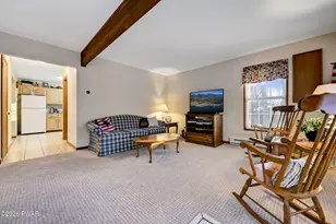 121 Canterbrook Dr, Lords Valley, PA 18428 - Photo 11