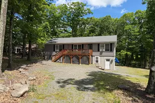 1011 Salem Pl, Lake Ariel, PA 18436 - Photo 1