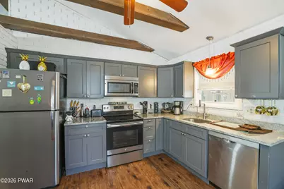 109 Stuart Place, Bushkill, PA 18324 - Photo 3