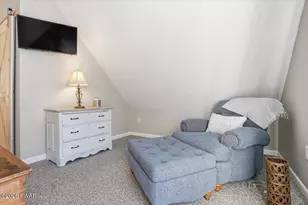 124 St Moritz Dr, Tafton, PA 18464 - Photo 39