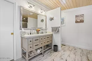 124 St Moritz Dr, Tafton, PA 18464 - Photo 23