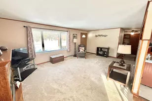 100 Hickory Ln, Hawley, PA 18428 - Photo 7