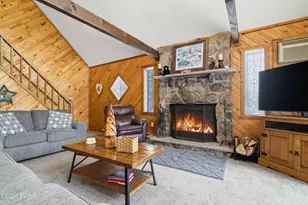 1086 Beaver Lake Dr, Lake Ariel, PA 18436 - Photo 11