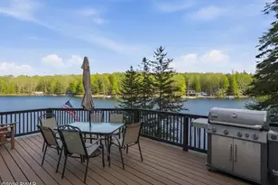 1086 Beaver Lake Dr, Lake Ariel, PA 18436 - Photo 3