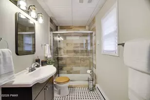 109 Hazleton Dr, Greentown, PA 18426 - Photo 17
