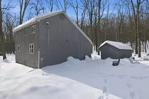 136 Evergreen Ct, Hawley, PA 18428 - Photo 37