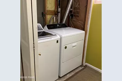 154 Roundhill Rd Road, Dingmans Ferry, PA 18328 - Photo 31