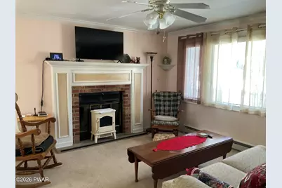 154 Roundhill Rd Road, Dingmans Ferry, PA 18328 - Photo 19