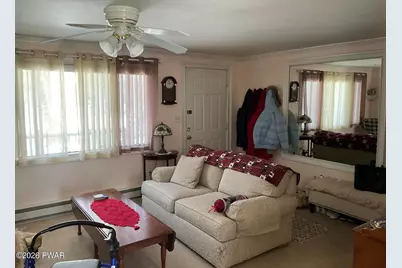 154 Roundhill Rd Road, Dingmans Ferry, PA 18328 - Photo 9