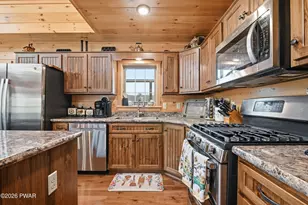 109 Lakeside Dr, Greentown, PA 18426 - Photo 25