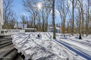 100 Forest Dr, Hawley, PA 18428 - Photo 57