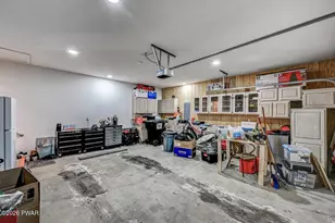 100 Forest Dr, Hawley, PA 18428 - Photo 35