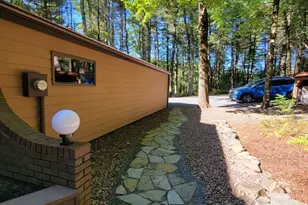 560 Rt 739, Hawley, PA 18428 - Photo 17