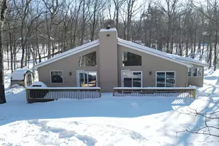 128 Portage Ln, Lords Valley, PA 18428 - Photo 5