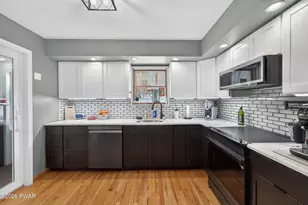 111 French Coach Rd, Milford, PA 18337 - Photo 7