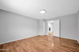 8574 Bumble Bee Way, Tobyhanna, PA 18466 - Photo 17