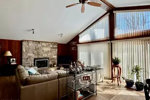 432 Maple Ridge Dr, Lords Valley, PA 18428 - Photo 11