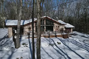 432 Maple Ridge Dr, Lords Valley, PA 18428 - Photo 5