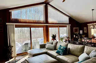 432 Maple Ridge Dr, Lords Valley, PA 18428 - Photo 9