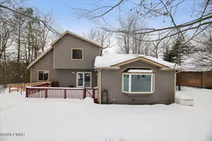 1114 Commanche Cir, Lake Ariel, PA 18436 - Photo 3