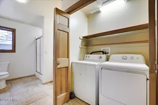 1114 Commanche Cir, Lake Ariel, PA 18436 - Photo 15