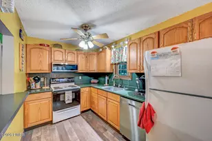 296 Chestnuthill Dr, Lake Ariel, PA 18436 - Photo 15