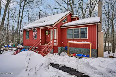 296 Chestnuthill Drive, Lake Ariel, PA 18436 - Photo 1